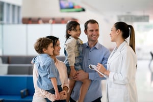 pediatrician-talking-to-family